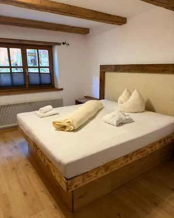 Am Dorfplatz For 6 Pers Appartement *